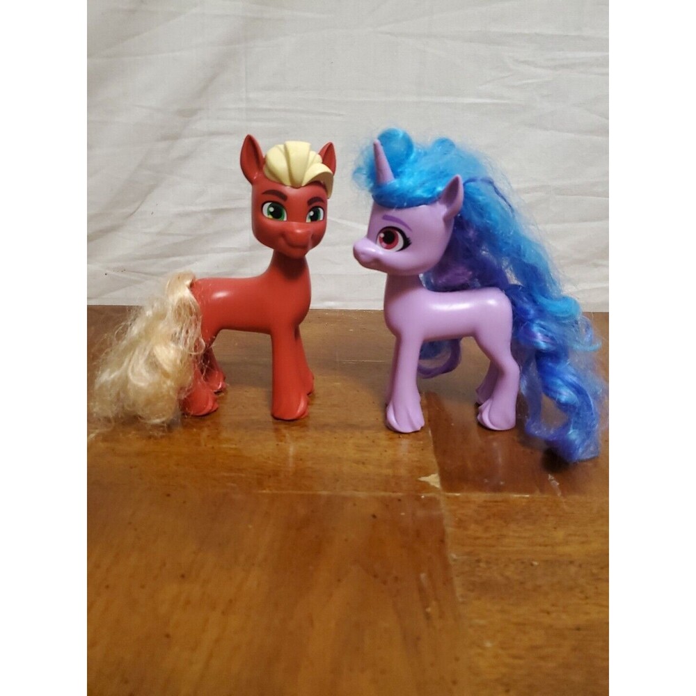 My Little Pony G5 6.5” Deputy Sprout And Izzy Moonbow Brushable Unicorn Toys